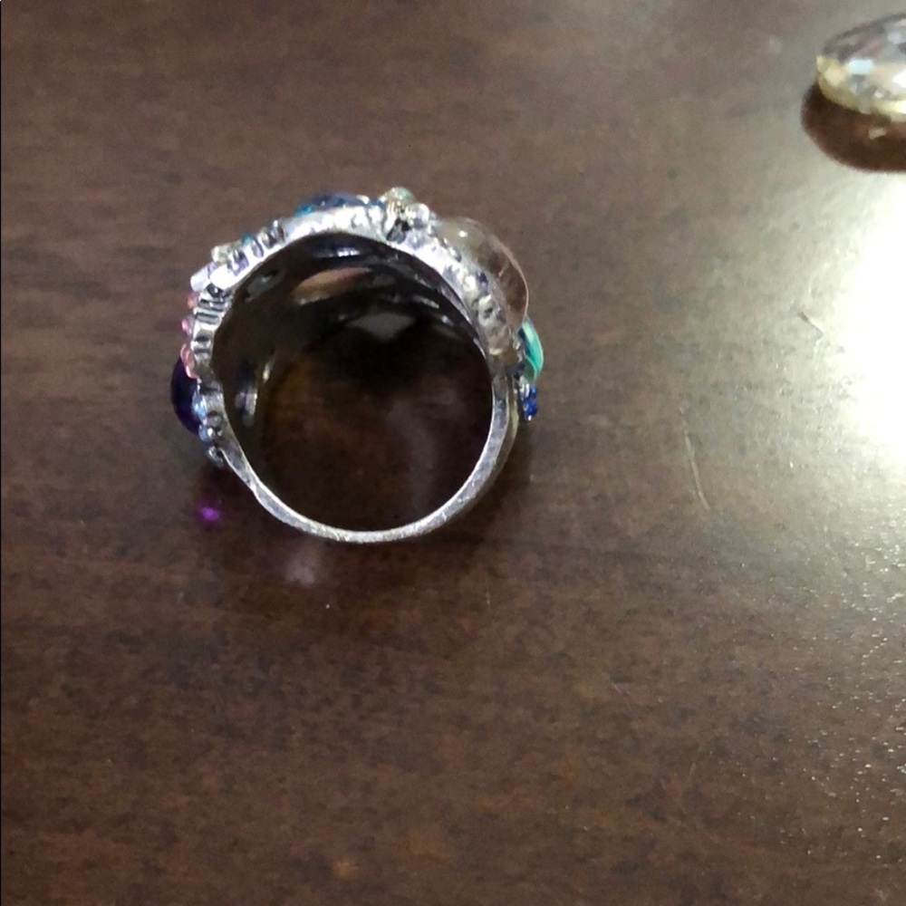 Ring - Picture 4 of 5